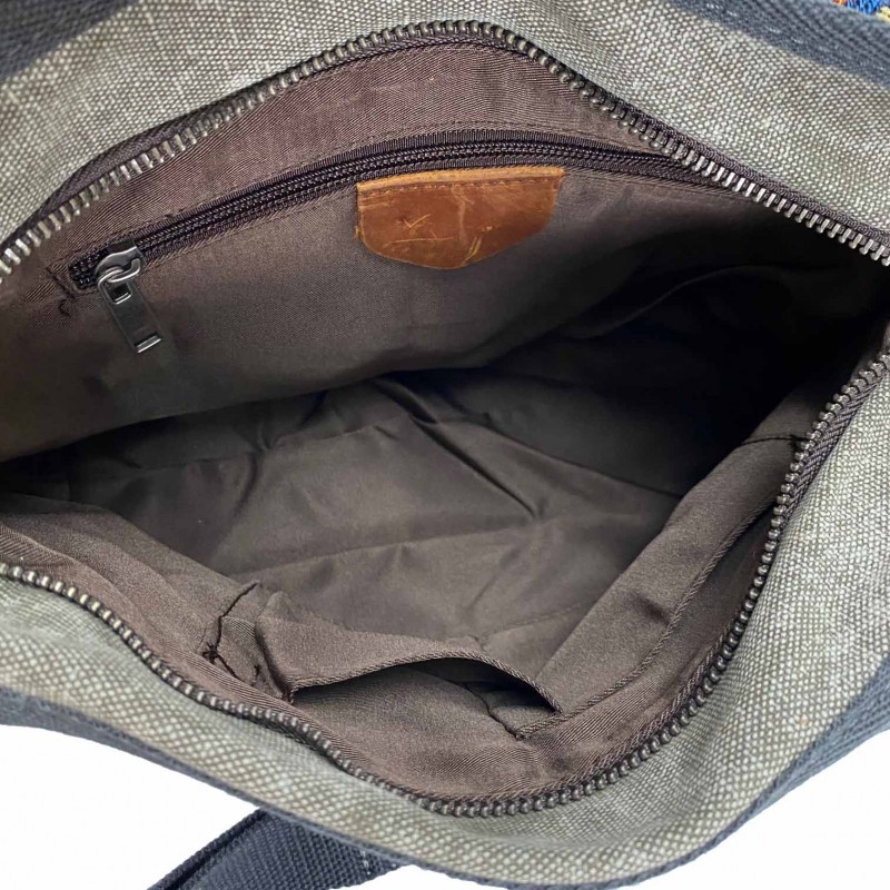 Женская сумка через плечо Aeon с орнаментом хаки - 7 фото