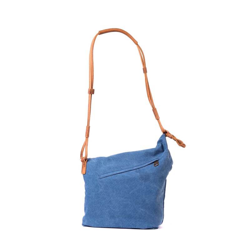 Жіноча сумка Air через плече блакитна - 9 фото
