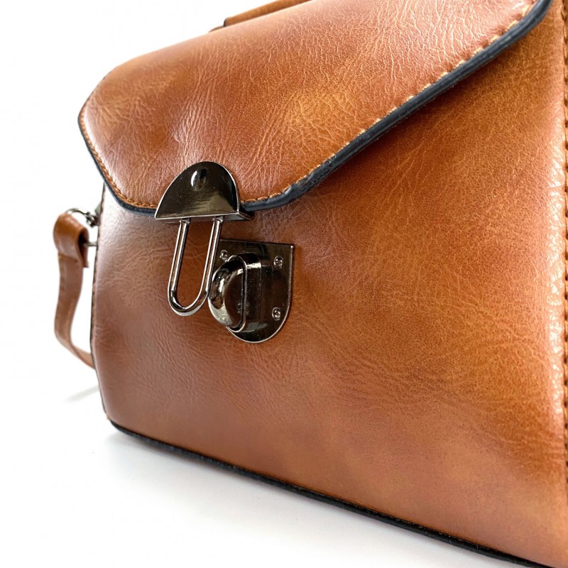 Жіноча сумочка-клатч Abby світло-коричнева - 8 фото