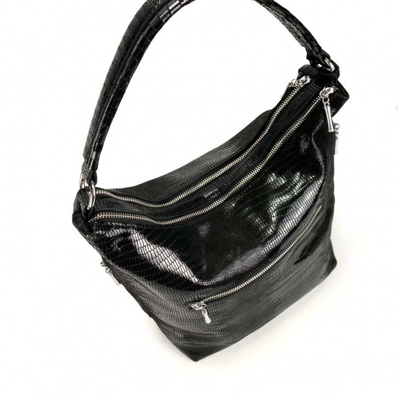 Женская кожаная сумка хобо Sandra лазерка черная - 5 фото