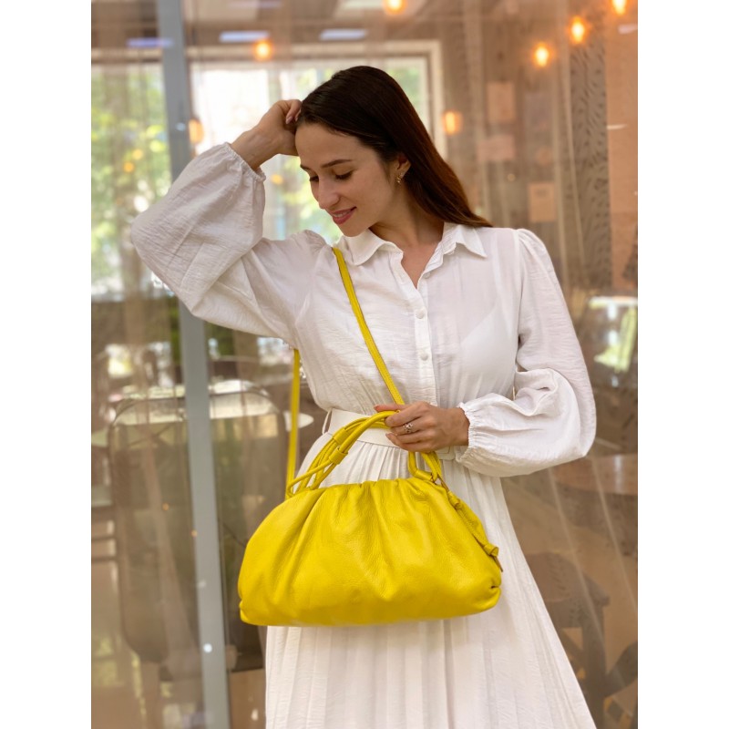 Жіноча шкіряна сумка Amber жовта - 1 фото