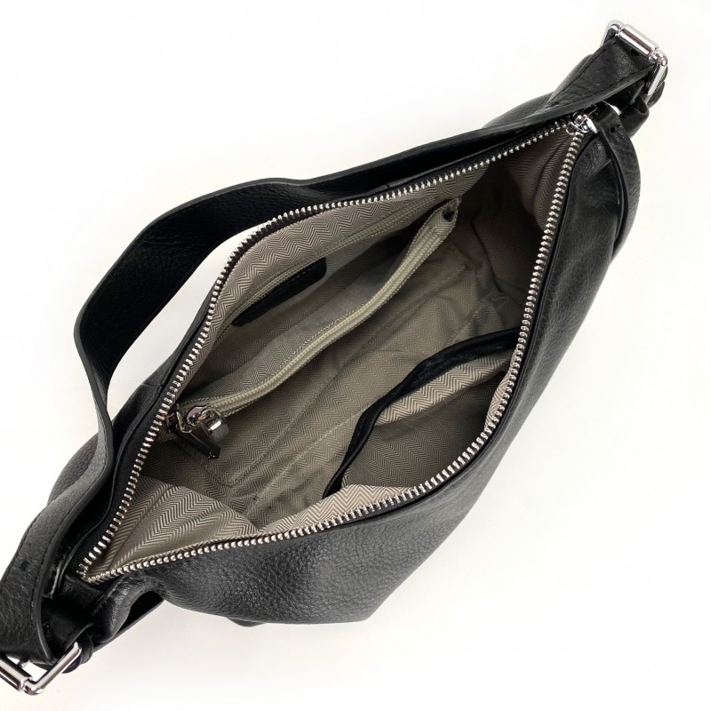 Женская кожаная сумка хобо Monica черная - 7 фото