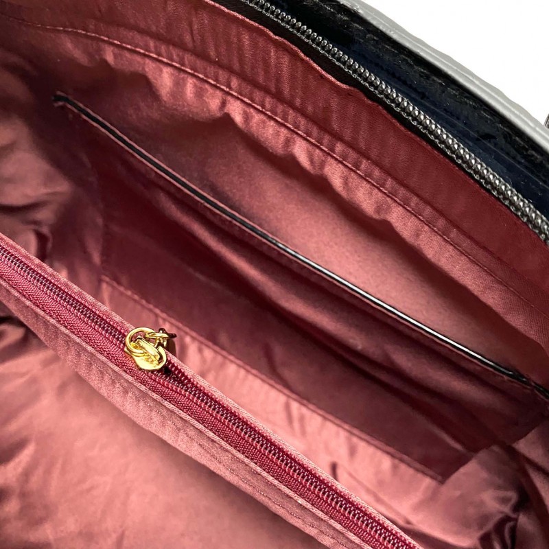 Женская классическая сумка Margo красная - 15 фото