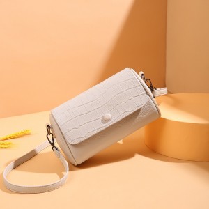 Женская кожаная сумка-клатч...