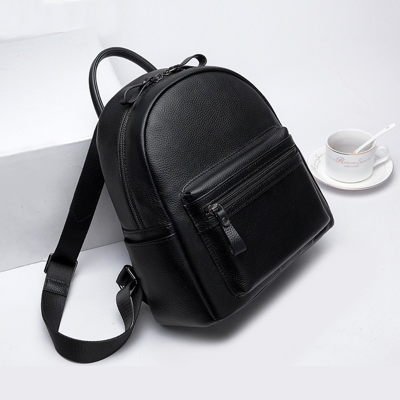 Женский кожаный рюкзак Esther черный - 14 фото