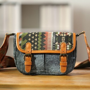 Женская сумка через плечо...