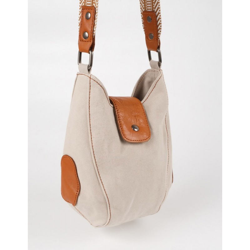 Женская сумка через плечо Alana кремовая - 12 фото