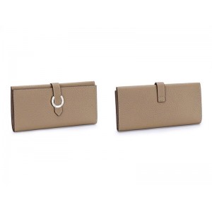 Жіночий шкіряний гаманець...