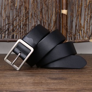 Чоловічий шкіряний ремінь...
