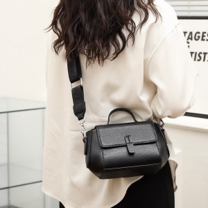 Женская кожаная сумка...