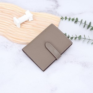 Жіночий шкіряний гаманець...