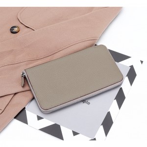 Жіночий шкіряний гаманець...