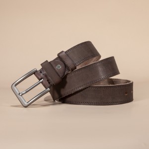 Мужской кожаный ремень...