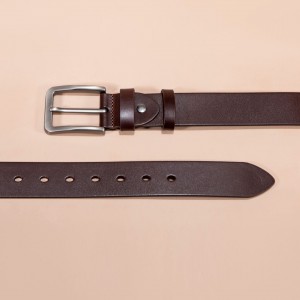 Мужской кожаный ремень...