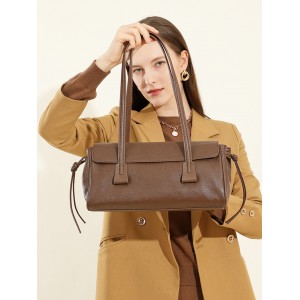 Женская кожаная сумка багет...