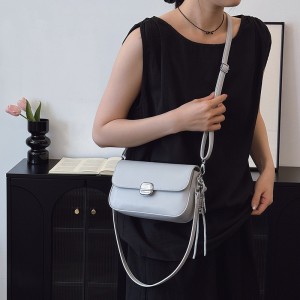 Жіноча сумка крос боді...