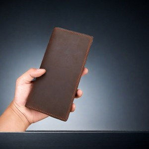 Чоловіче шкіряне портмоне...