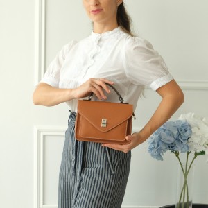 Женская кожаная сумка...