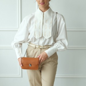 Жіноча шкіряна сумка-клатч...