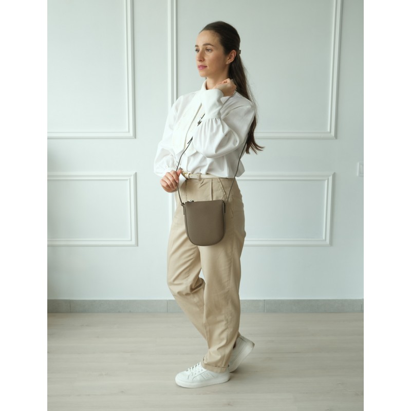 Женская кожаная сумка через плечо Cheryl коричневая - 2 фото