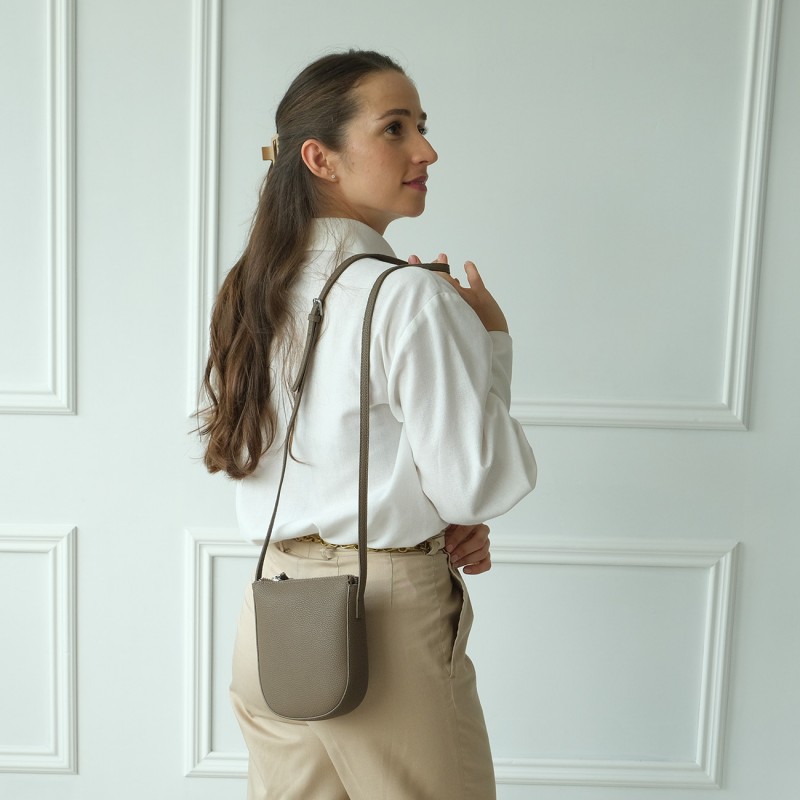 Женская кожаная сумка через плечо Cheryl коричневая - 4 фото