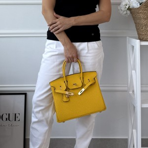 Женская кожаная сумка...