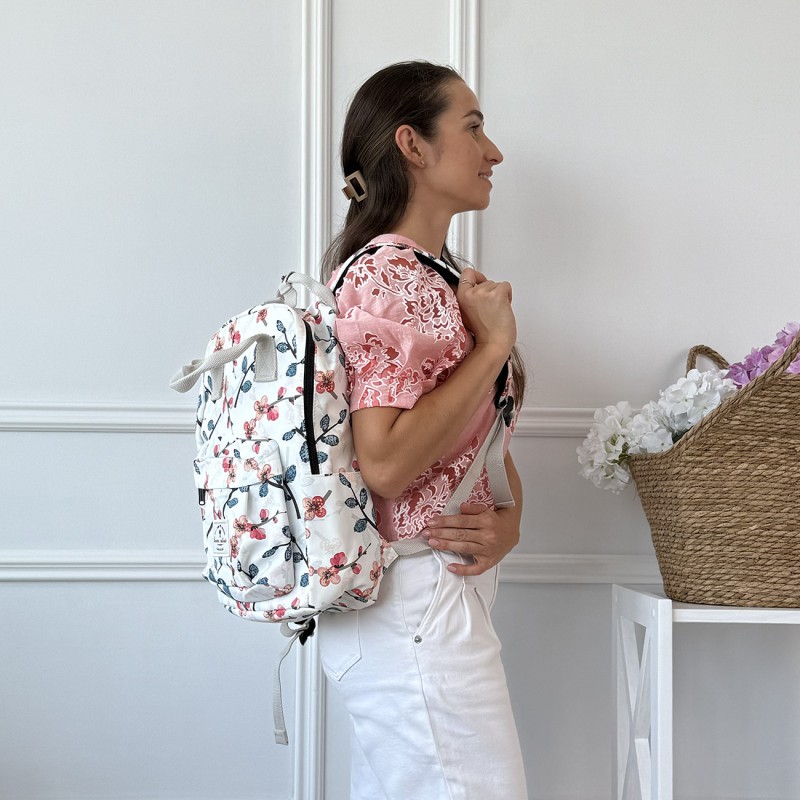 Жіночий рюкзак Blooming білий з різнокольоровим малюнком - 1 фото