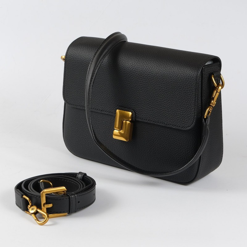 Женская кожаная сумка мессенджер Claire черная - 13 фото