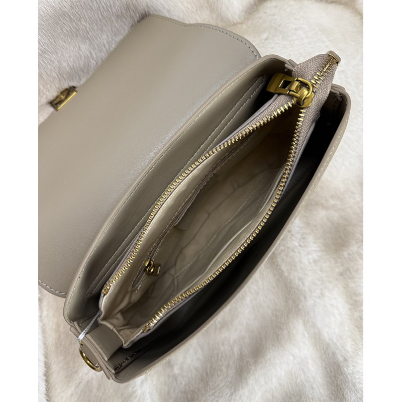 Жіноча шкіряна сумка месенджер Claire бежева - 6 фото