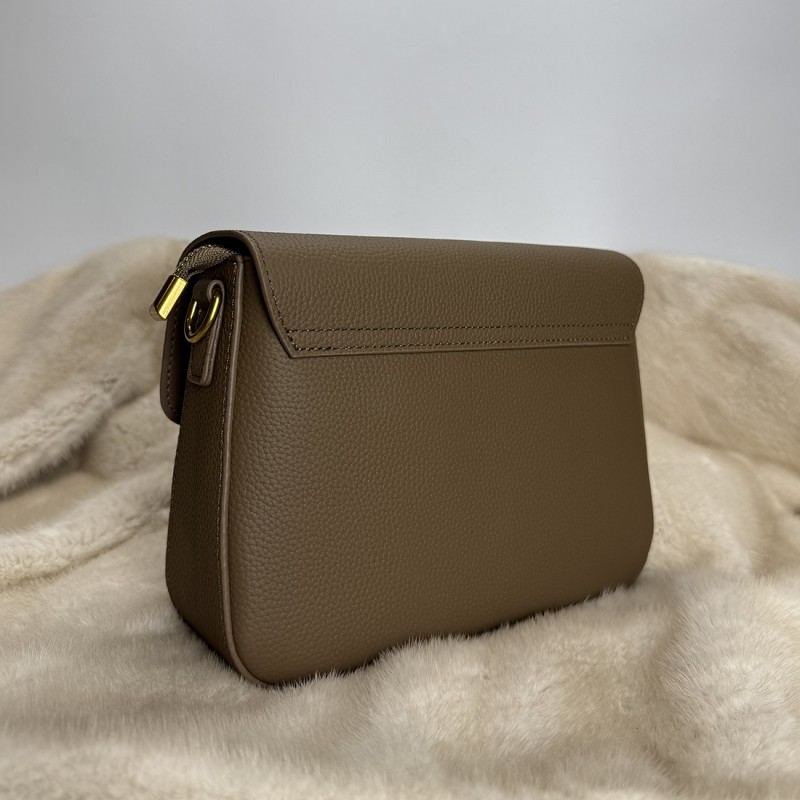 Жіноча шкіряна сумка месенджер Claire коричнева - 6 фото