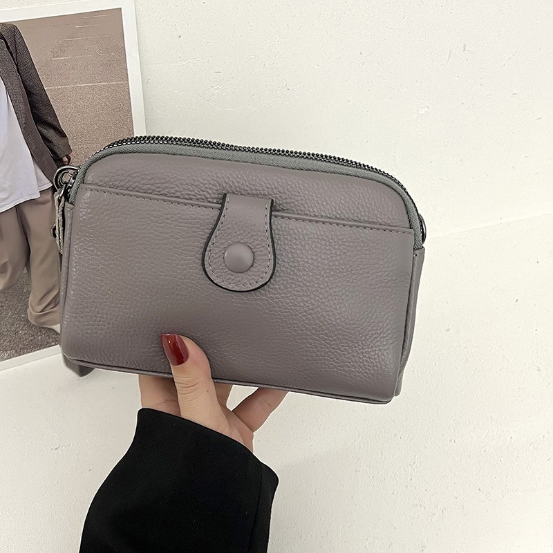 Жіноча шкіряна сумка через плече Federica бежева - 5 фото