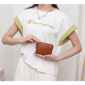 Жіночий шкіряний гаманець...