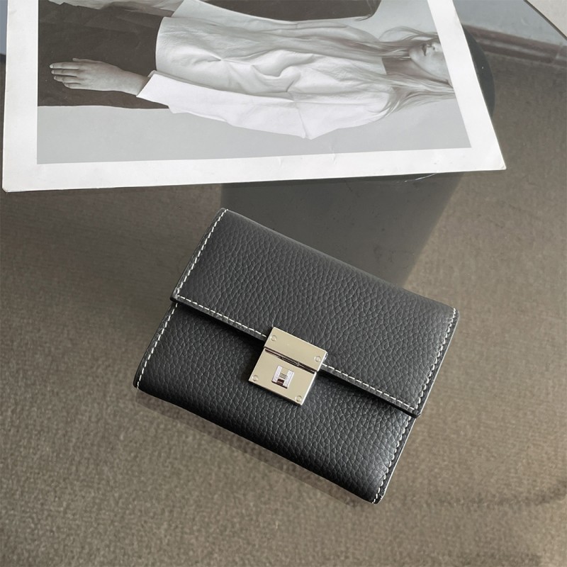 Женский кожаный кошелек Monique черный - 10 фото