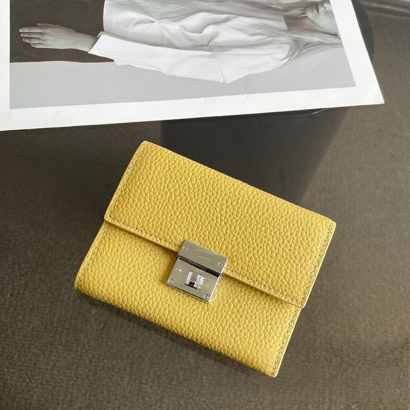 Жіночий шкіряний гаманець Monique жовтий - 1 фото