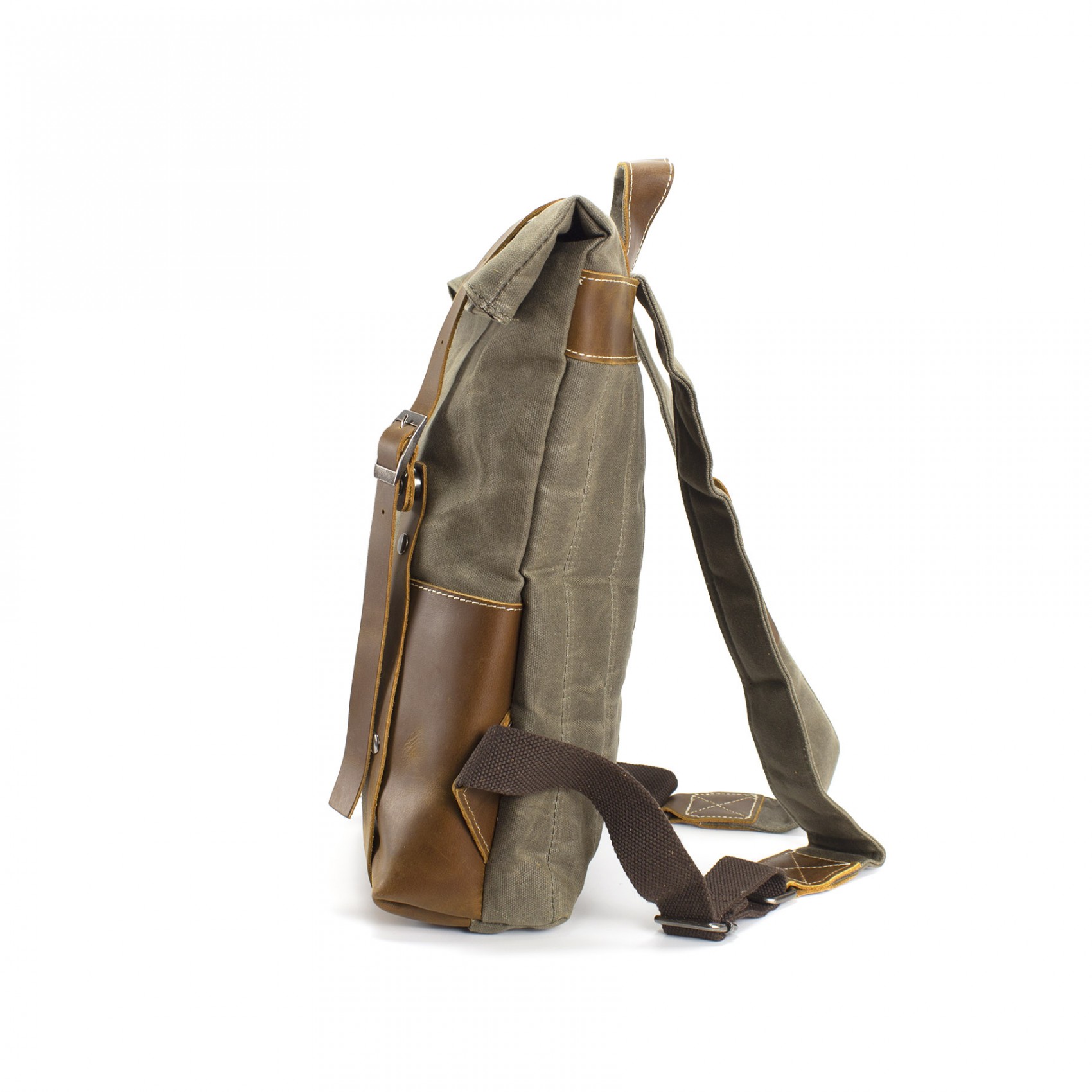 Тышқан көзі бар киска үлкен клиторы бар жалаңаш жетілген әйелдер