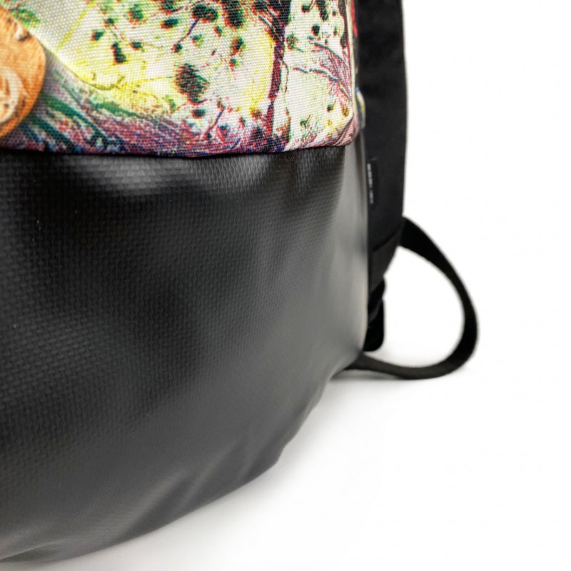 Чоловічий рюкзак Mackar Rome чорний з різнобарвним принтом - 9 фото