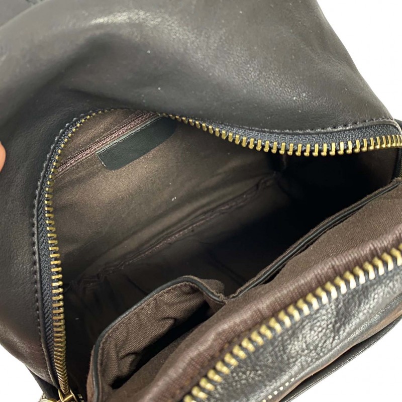 Жіночий шкіряний рюкзак Kate чорний - 11 фото