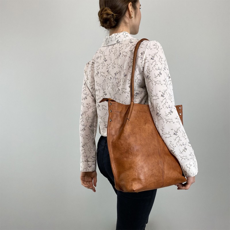 Женская кожаная сумка Biu Adler светло-коричневая - 4 фото